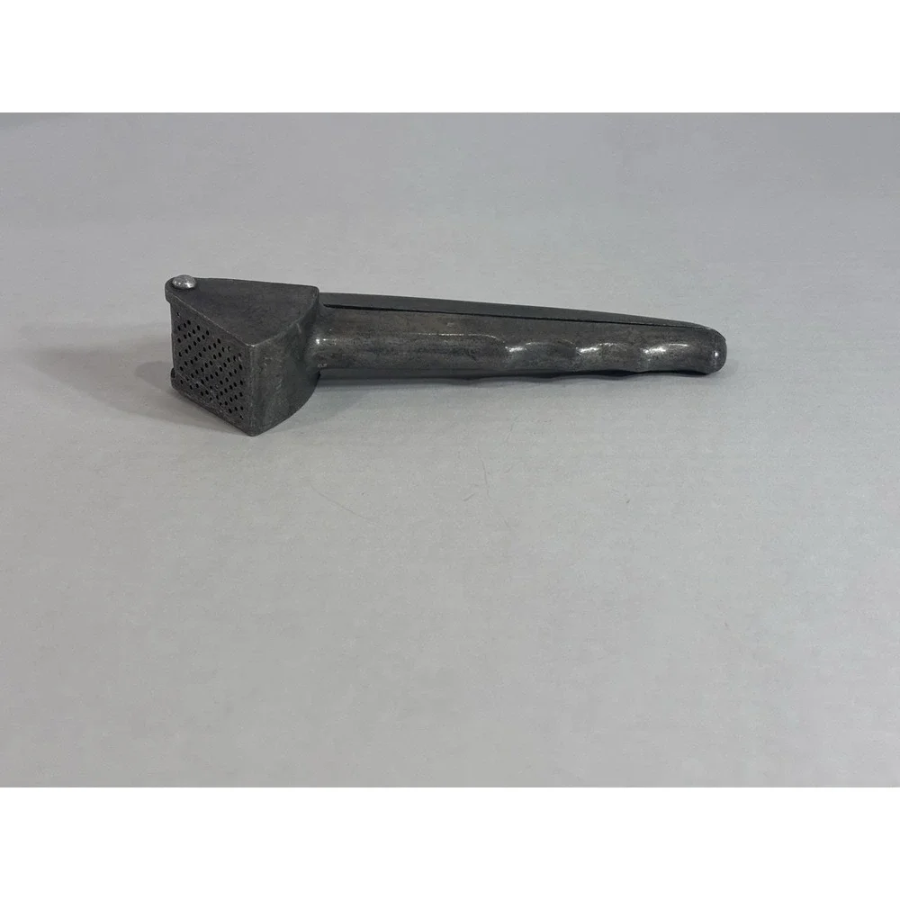 Vintage 1970s Aluminum Garlic Press Crusher 6